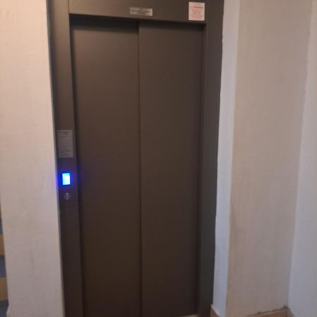 Stan Na Dan 021 Apartment Novi Sad Ngoại thất bức ảnh
