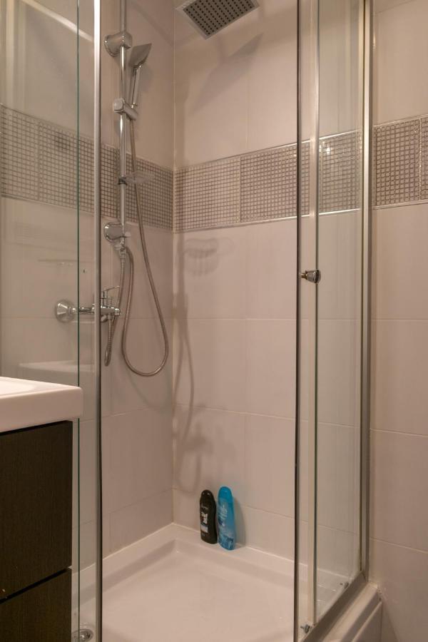 Stan Na Dan 021 Apartment Novi Sad Ngoại thất bức ảnh