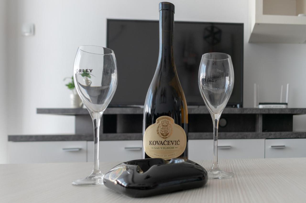 Stan Na Dan 021 Apartment Novi Sad Ngoại thất bức ảnh