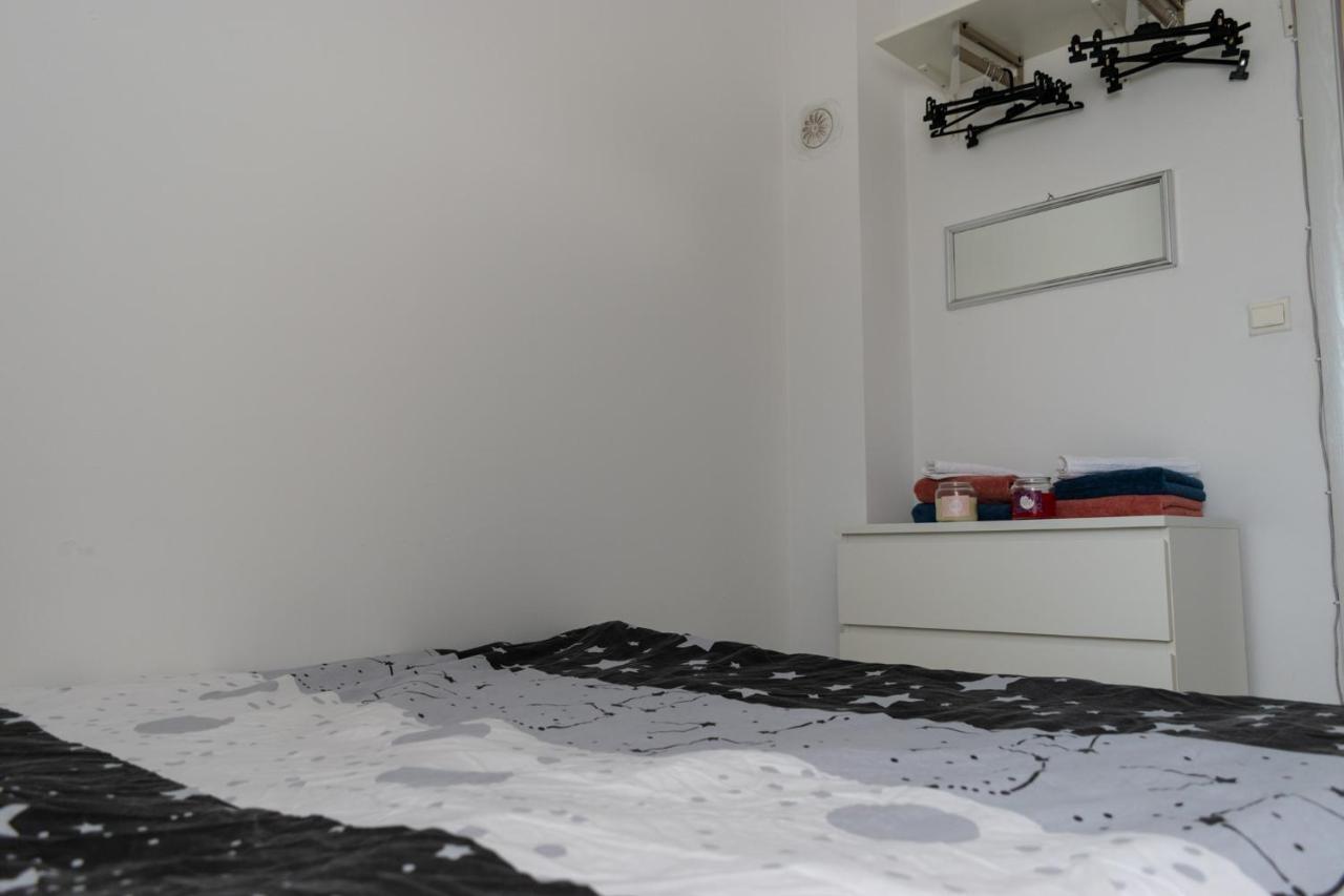 Stan Na Dan 021 Apartment Novi Sad Ngoại thất bức ảnh