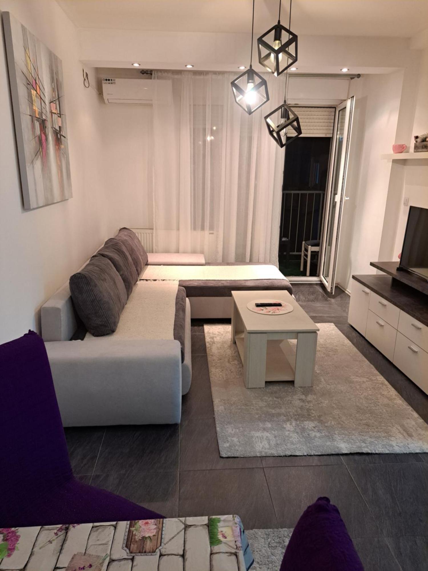 Stan Na Dan 021 Apartment Novi Sad Ngoại thất bức ảnh